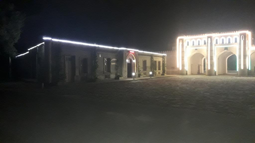 Qosha Darvoza Hotel Хива Екстериор снимка